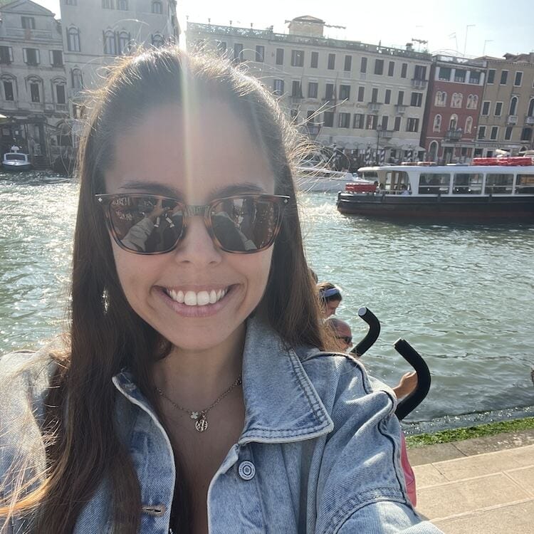 Author Claudia Figureiredo