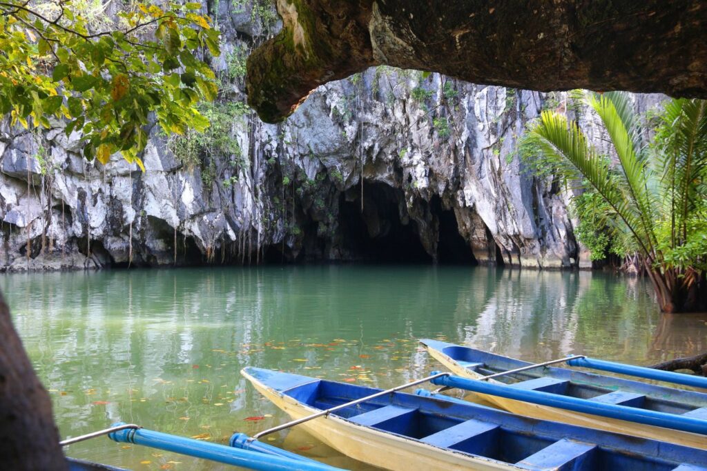 Entrance to Puerto Princesa Underground River with boats