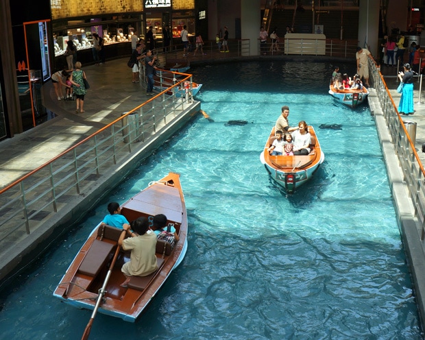 Gondola The Shoppes Marina Bay