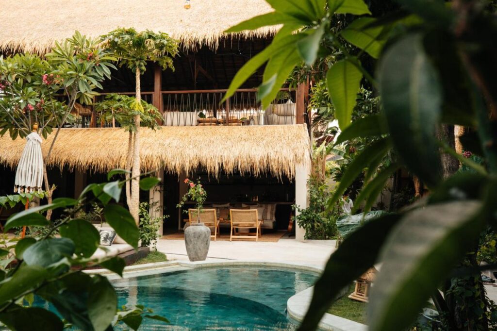 tropical pool and vibes at Hani Hideaway