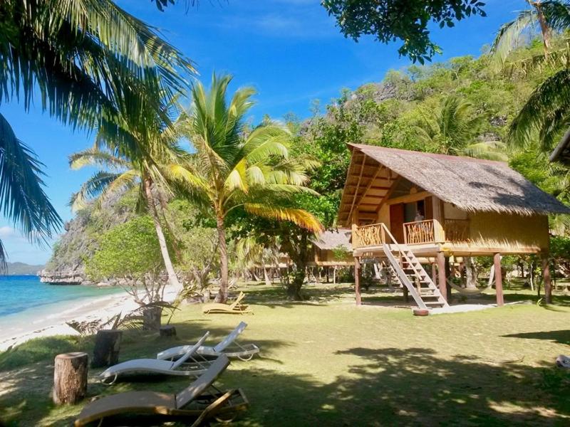 Sangat Island Dive Resort Coron